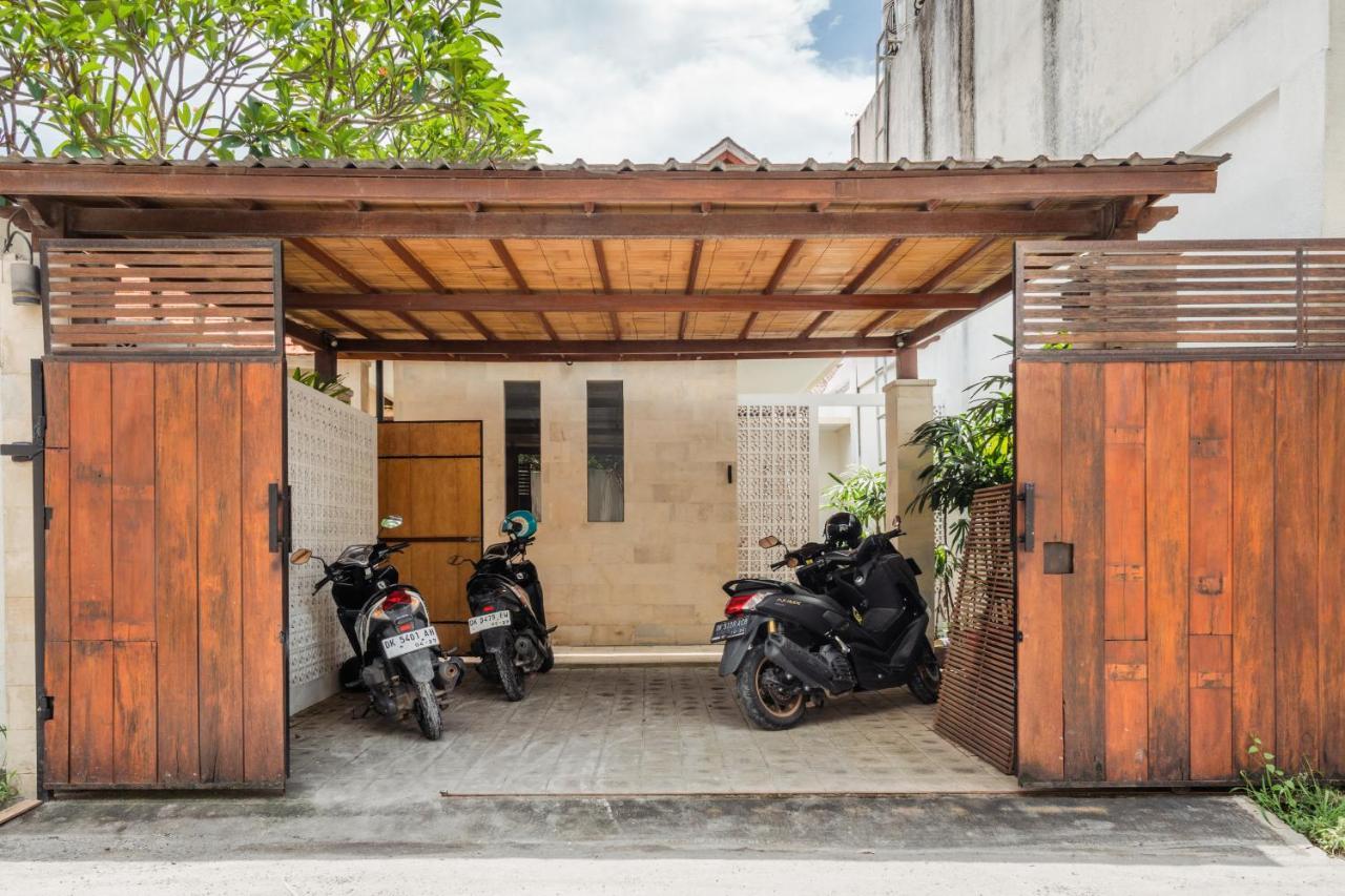 Cosy And Cheerful 2 Bedroom Villa 5Mins To Finns Canggu Exterior foto